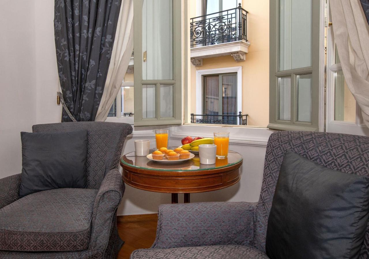 Neoclassical Apartment Close To Syntagma-Plaka By Ghh Афины Экстерьер фото